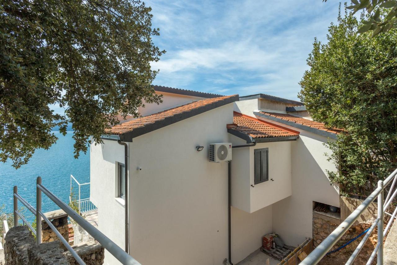 Apartments By The Sea Stanici, Omis - 1028 Tice Exteriör bild